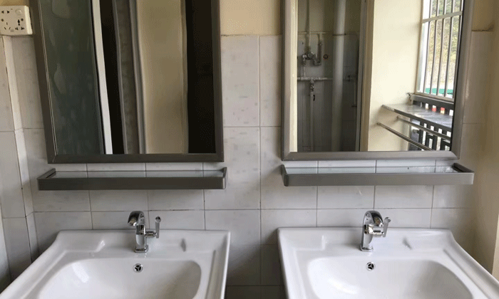 厕所环境